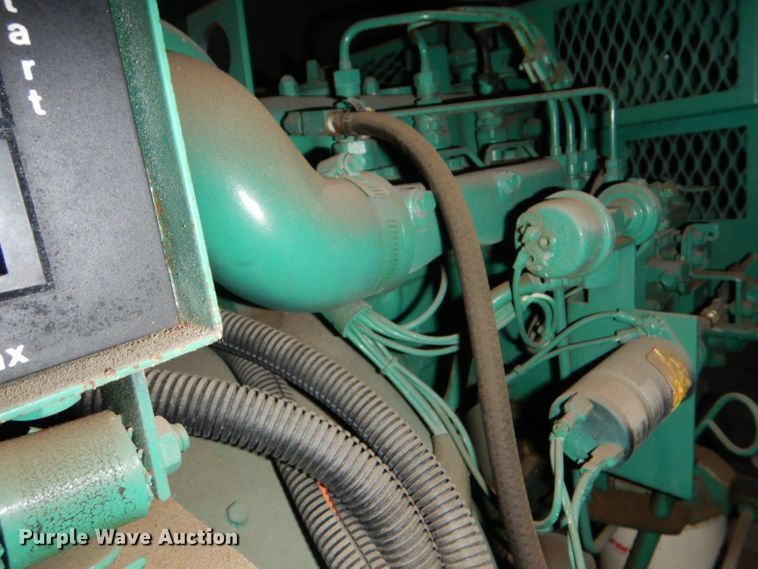 image for item DI2386 1995 Nissan 1800E rescue vehicle