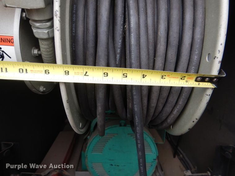 image for item DI2386 1995 Nissan 1800E rescue vehicle