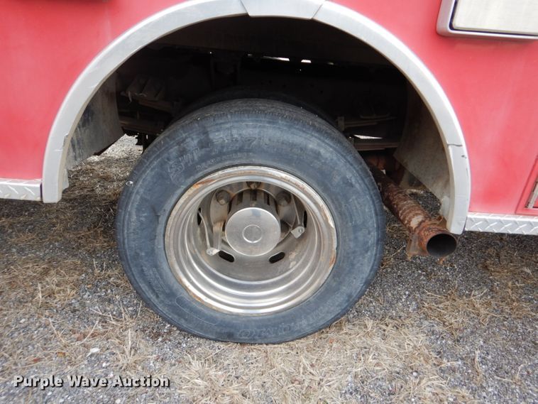 image for item DI2386 1995 Nissan 1800E rescue vehicle