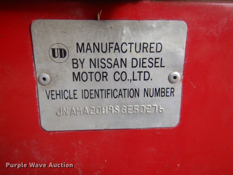 image for item DI2386 1995 Nissan 1800E rescue vehicle