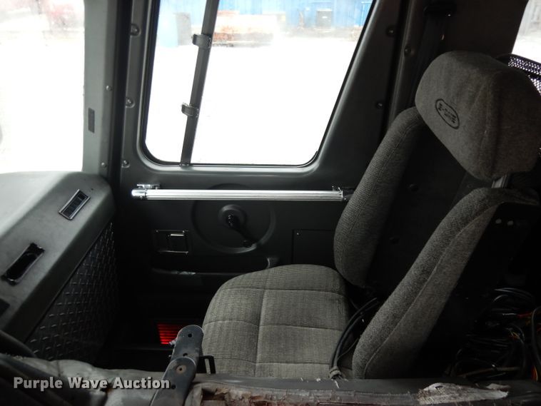 image for item ER9976 1997 Emergency One pumper fire truck