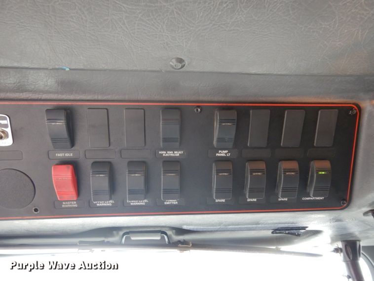 image for item ER9978 2000 Emergency One pumper fire truck