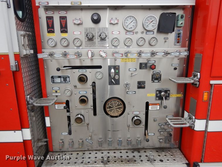 image for item ER9978 2000 Emergency One pumper fire truck