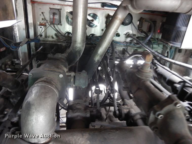 image for item ER9978 2000 Emergency One pumper fire truck