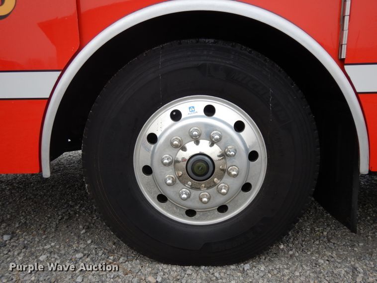 image for item ER9978 2000 Emergency One pumper fire truck