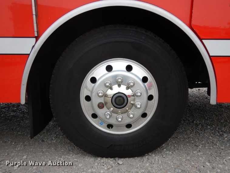 image for item ER9978 2000 Emergency One pumper fire truck