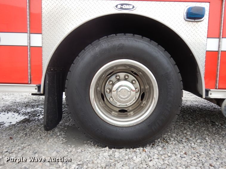 image for item ER9978 2000 Emergency One pumper fire truck