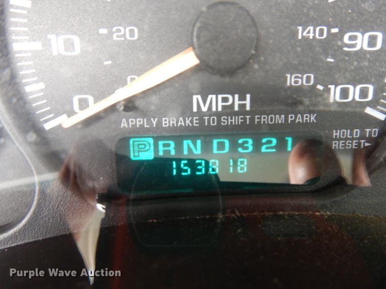 image for item ER9984 2002 Chevrolet Silverado 1500 pickup truck