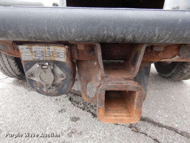 image for item ER9984 2002 Chevrolet Silverado 1500 pickup truck