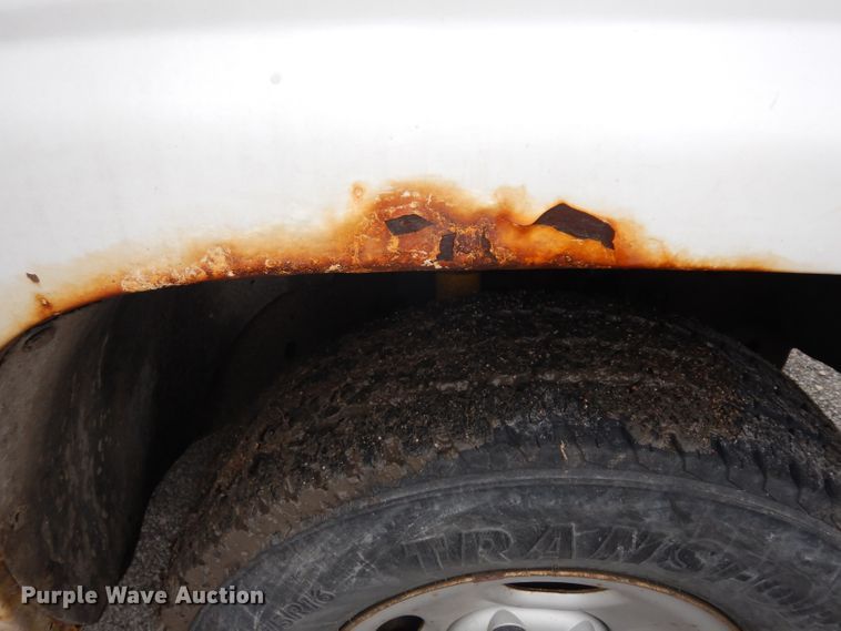 image for item ER9984 2002 Chevrolet Silverado 1500 pickup truck