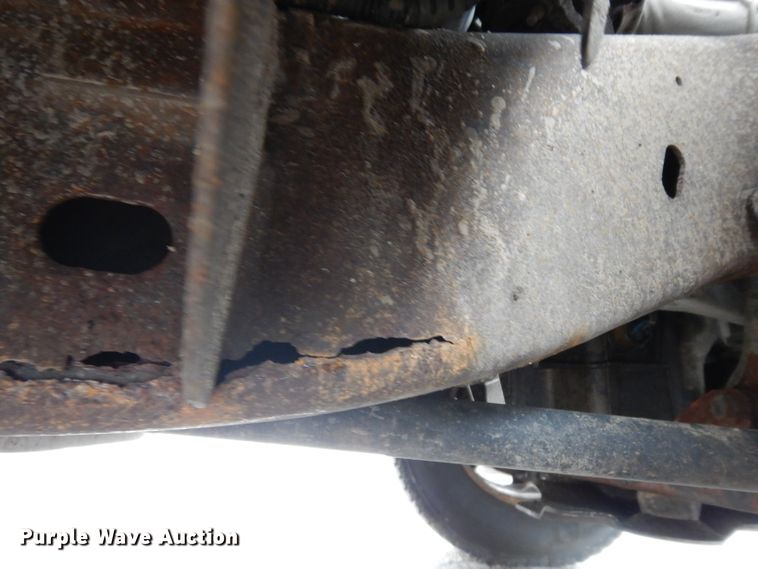 image for item ER9984 2002 Chevrolet Silverado 1500 pickup truck