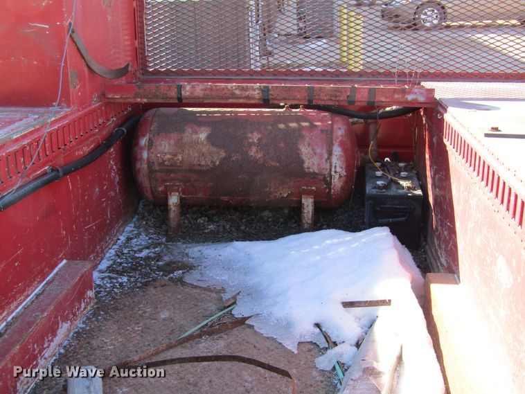 image for item FD9381 1999 Knapheide service bed