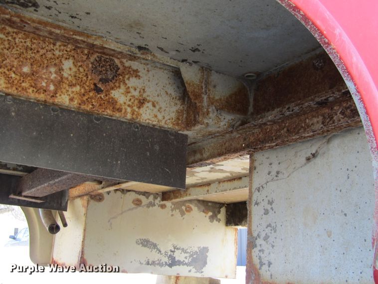 image for item FD9381 1999 Knapheide service bed