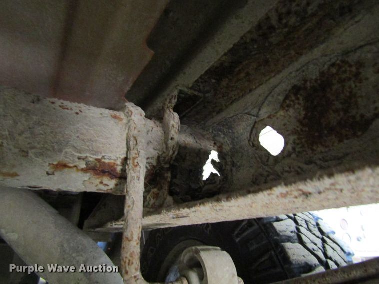 image for item FD9382 2003 Chevrolet Silverado 1500 pickup truck