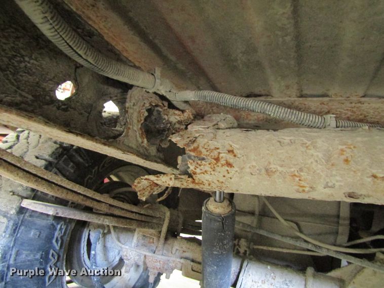 image for item FD9382 2003 Chevrolet Silverado 1500 pickup truck