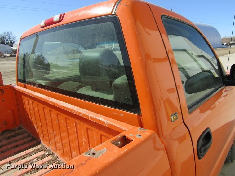 image for item FD9382 2003 Chevrolet Silverado 1500 pickup truck