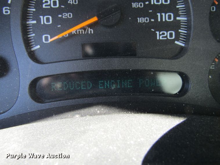 image for item FD9382 2003 Chevrolet Silverado 1500 pickup truck