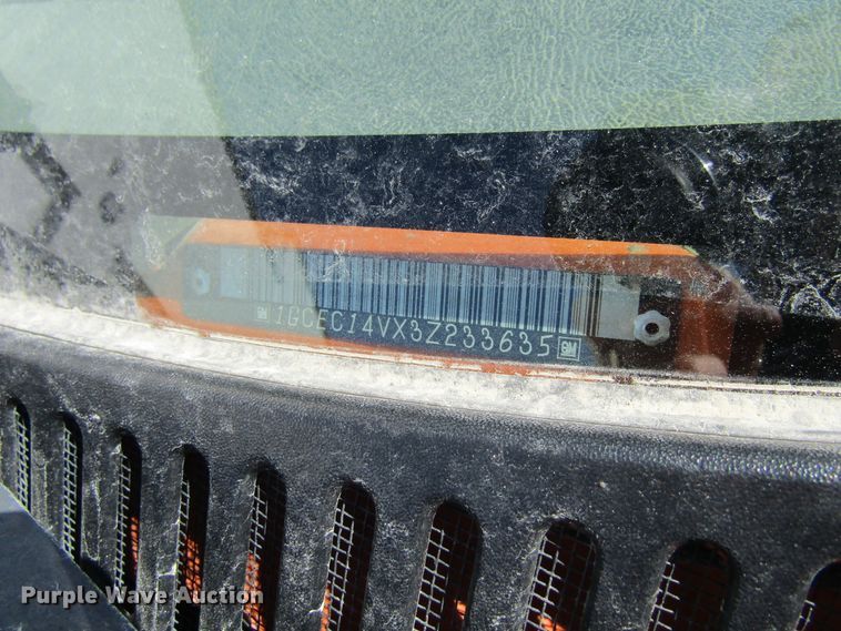 image for item FD9382 2003 Chevrolet Silverado 1500 pickup truck