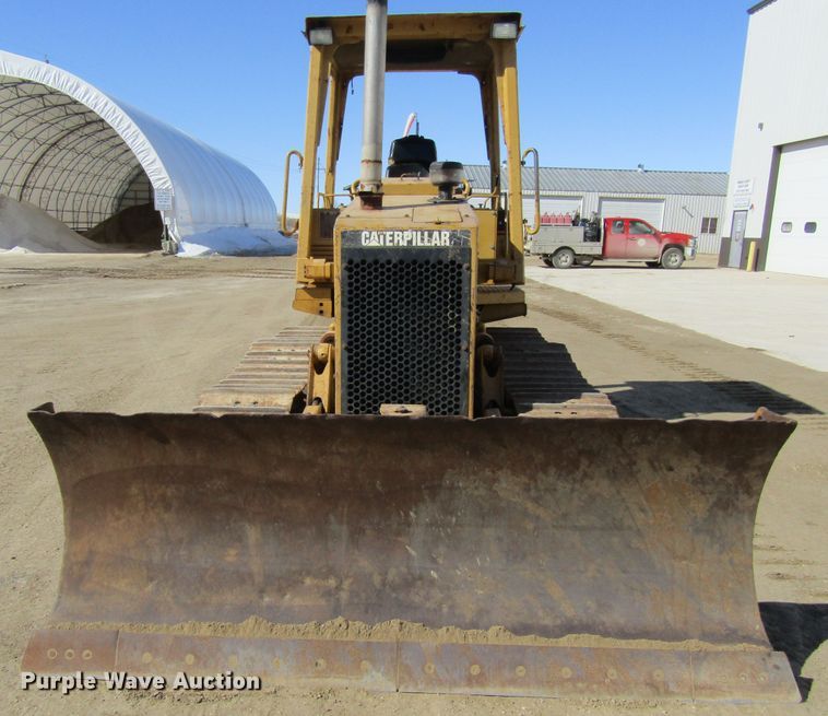 image for item FD9383 1994 Caterpillar D4C Series III dozer