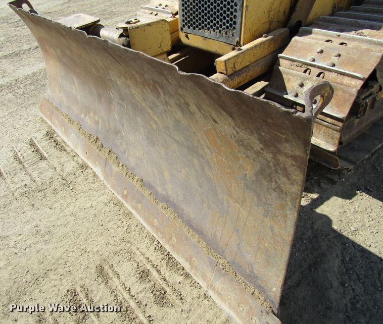 image for item FD9383 1994 Caterpillar D4C Series III dozer