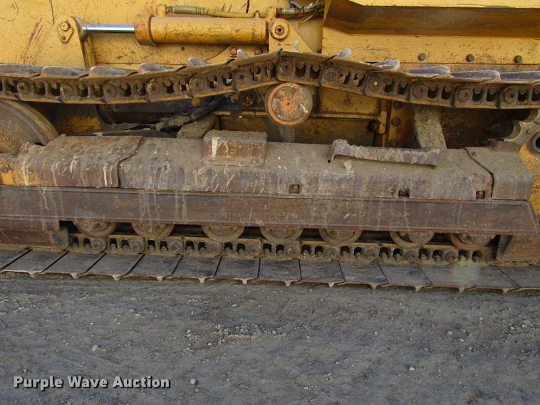 image for item FD9383 1994 Caterpillar D4C Series III dozer