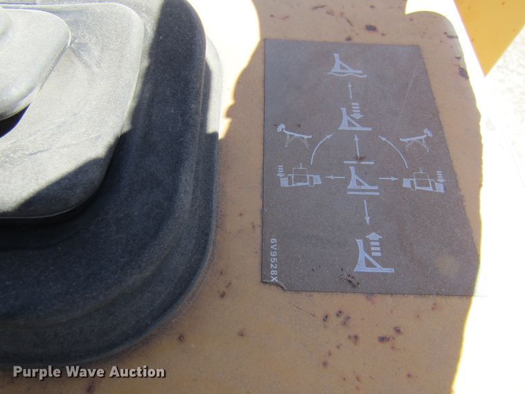 image for item FD9383 1994 Caterpillar D4C Series III dozer