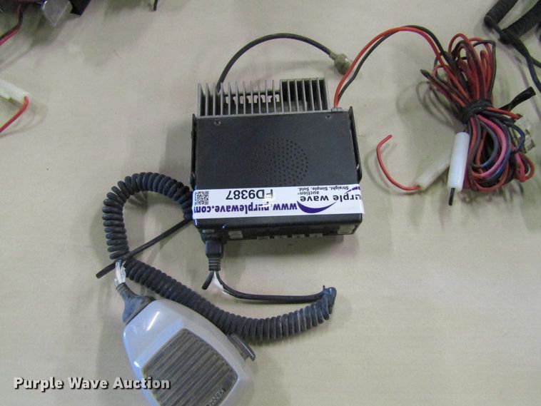 image for item FD9387 (3) two way radios