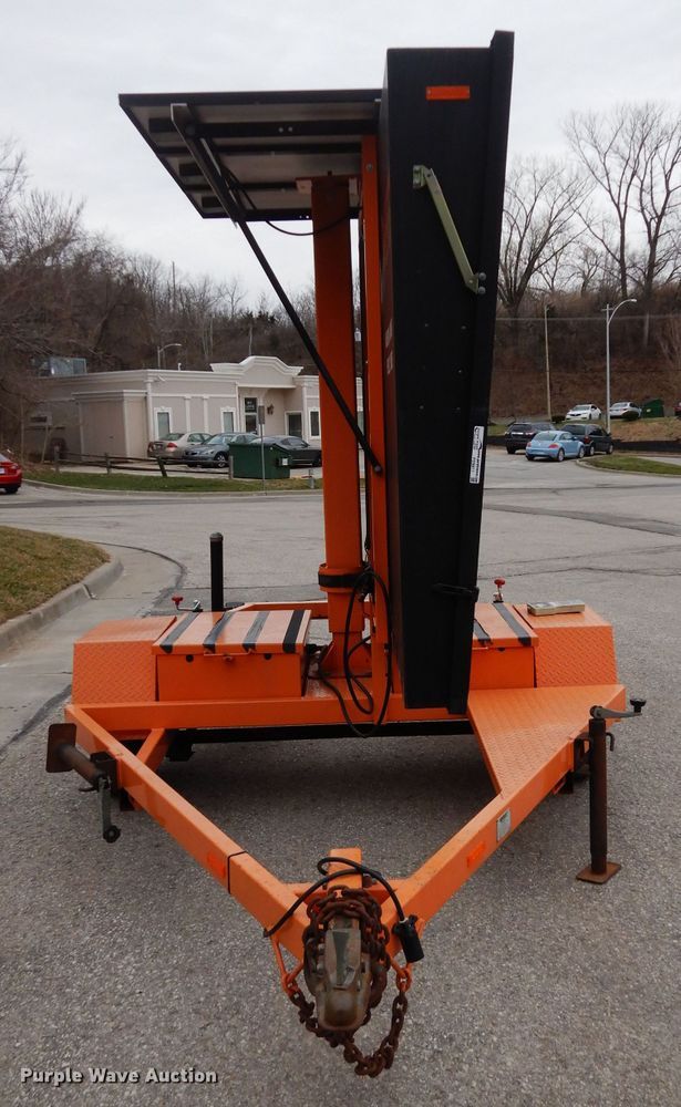 image for item FD9911 2005 VerMac message board trailer