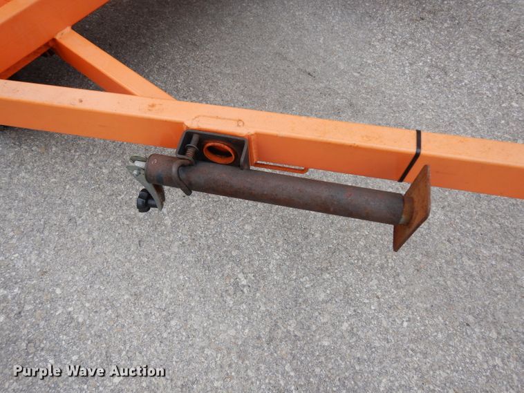 image for item FD9912 2005 VerMac message board trailer