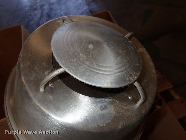 image for item FE9896 (4) speakers