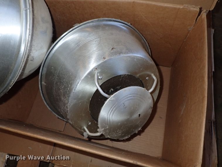 image for item FE9896 (4) speakers