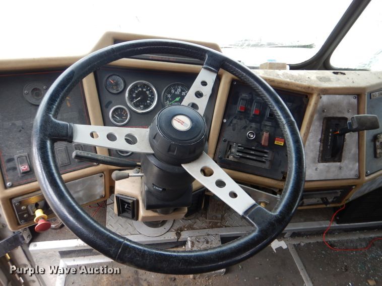 image for item FF9119 1989 Federal Motors pumper fire truck