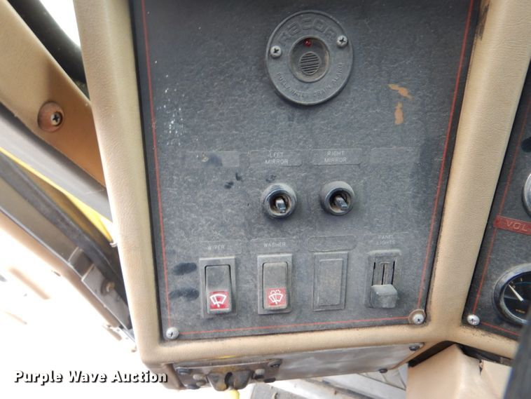 image for item FF9119 1989 Federal Motors pumper fire truck