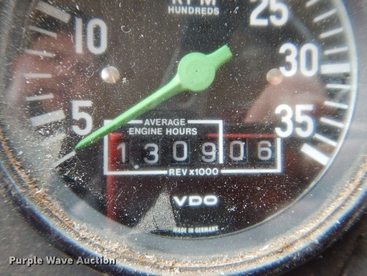 image for item FF9119 1989 Federal Motors pumper fire truck