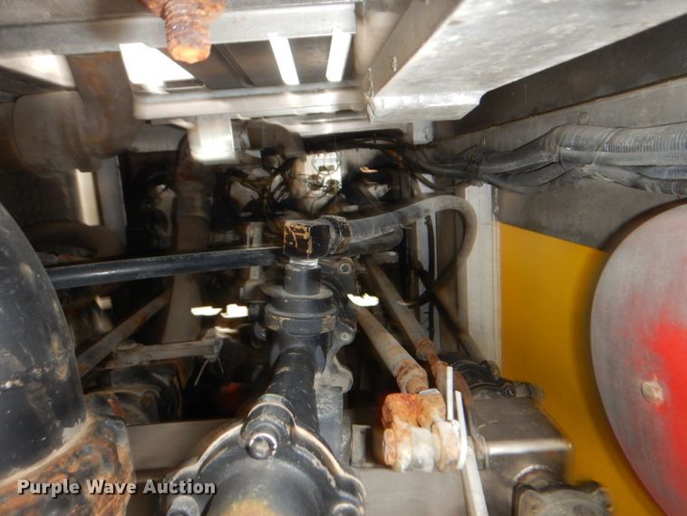 image for item FF9119 1989 Federal Motors pumper fire truck