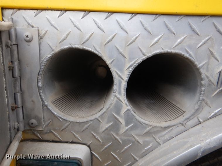 image for item FF9119 1989 Federal Motors pumper fire truck