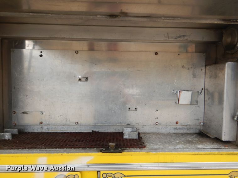 image for item FF9119 1989 Federal Motors pumper fire truck