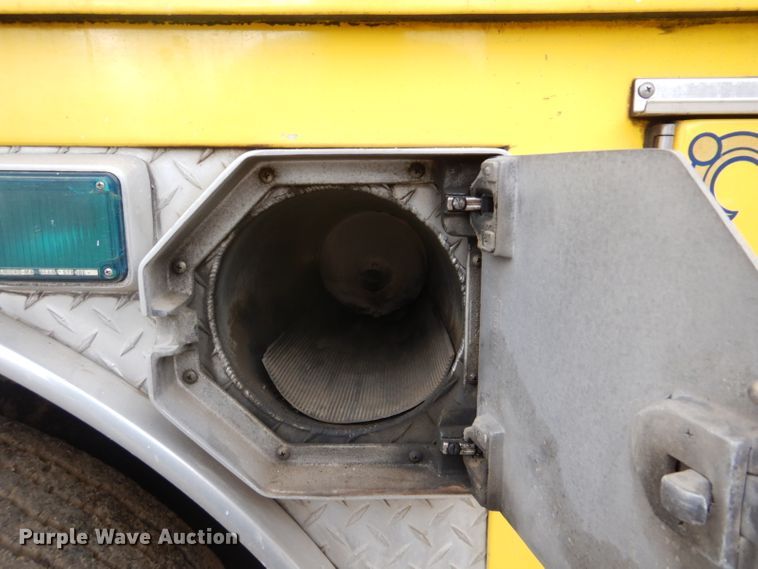 image for item FF9119 1989 Federal Motors pumper fire truck