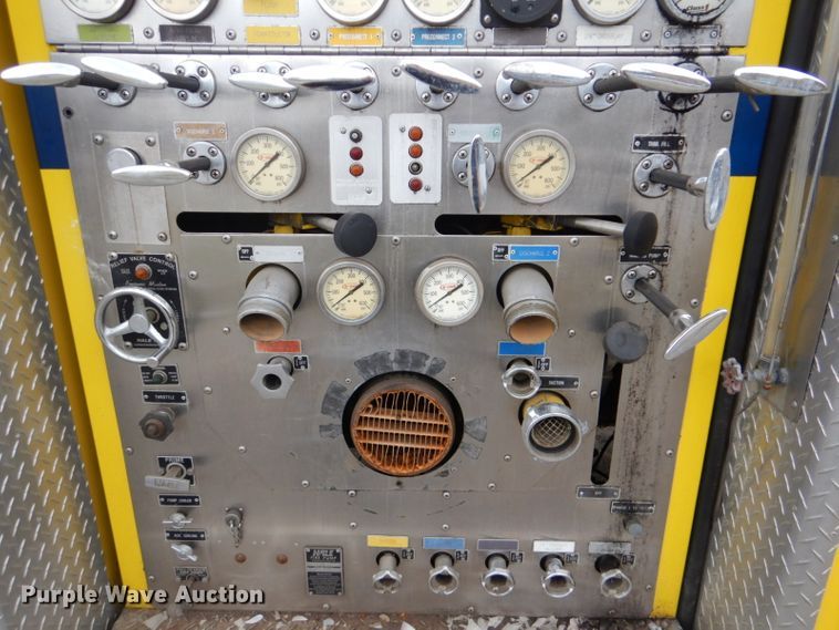 image for item FF9119 1989 Federal Motors pumper fire truck