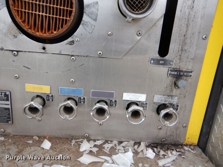 image for item FF9119 1989 Federal Motors pumper fire truck