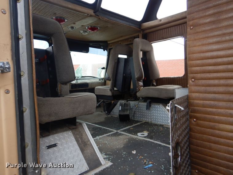 image for item FF9119 1989 Federal Motors pumper fire truck