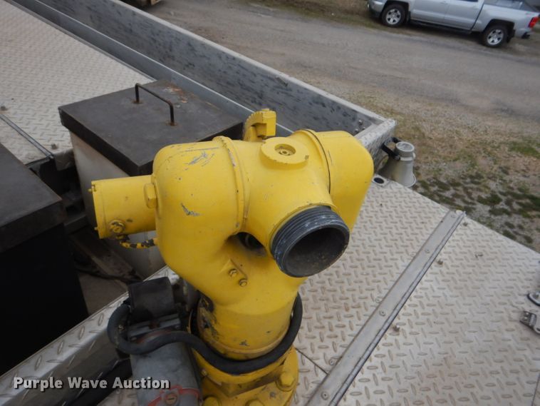 image for item FF9119 1989 Federal Motors pumper fire truck