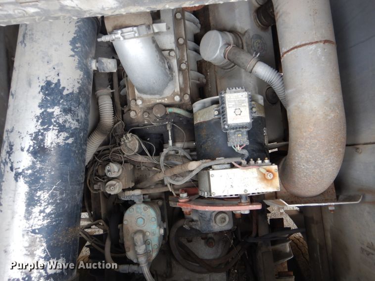 image for item FF9119 1989 Federal Motors pumper fire truck