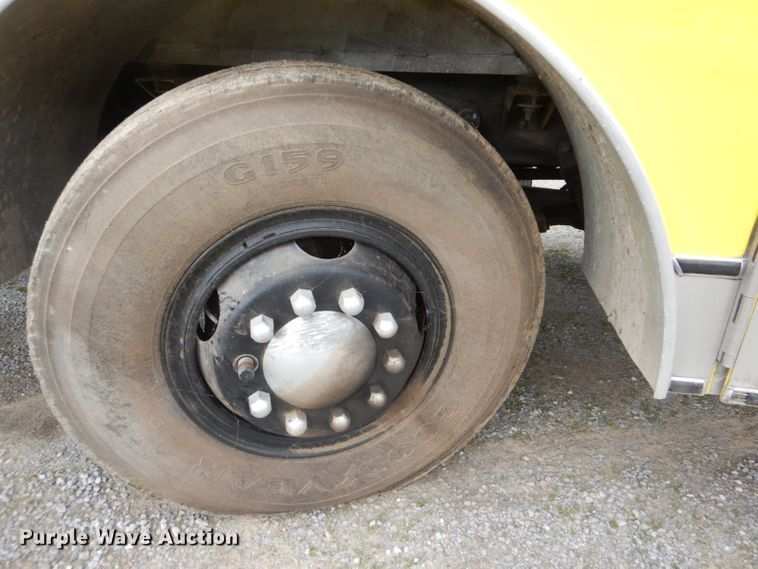 image for item FF9119 1989 Federal Motors pumper fire truck