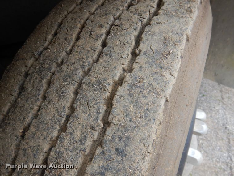 image for item FF9119 1989 Federal Motors pumper fire truck