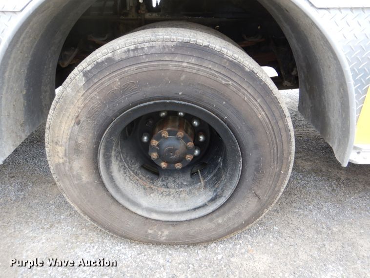 image for item FF9119 1989 Federal Motors pumper fire truck