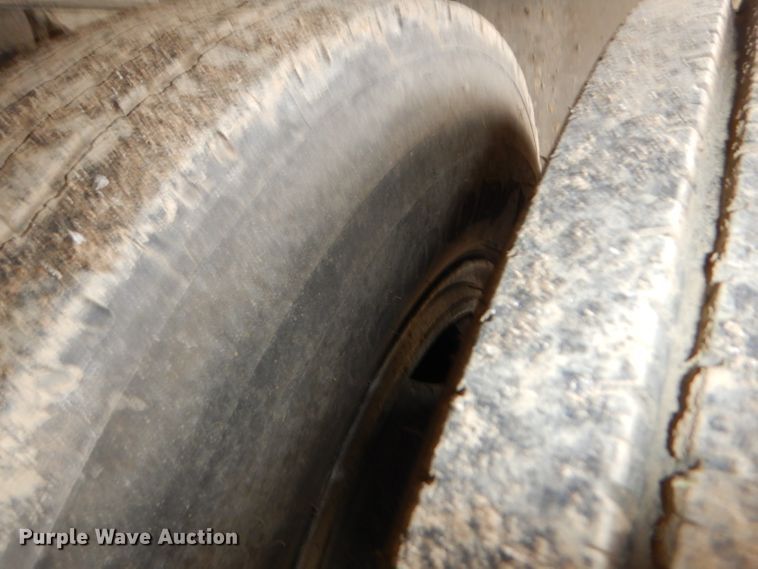 image for item FF9119 1989 Federal Motors pumper fire truck