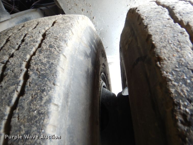 image for item FF9119 1989 Federal Motors pumper fire truck