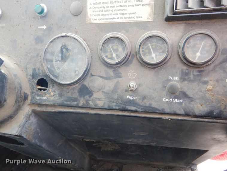 image for item FF9121 1992 Johnston Vanguard V3000SP street sweeper