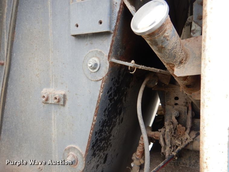 image for item FF9121 1992 Johnston Vanguard V3000SP street sweeper